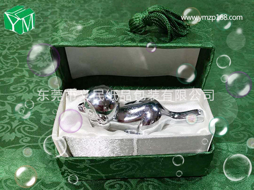 绿色礼品盒